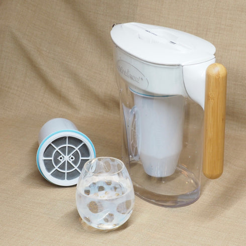 コーヒーの味だけを引き出す水を作り出すゼロピッチャー